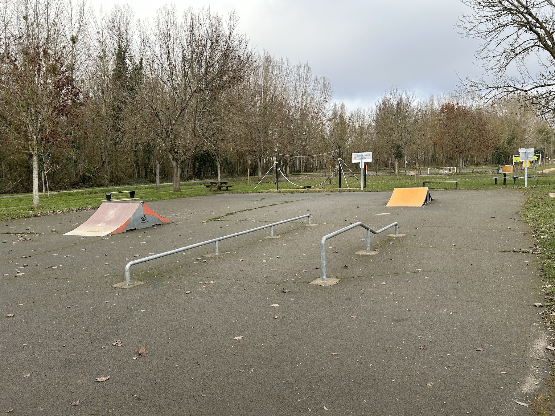 Chasseneuil-du-Poitou skatepark